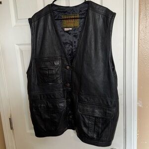 FACTORY STANDARDS large 100% genuine leather vest